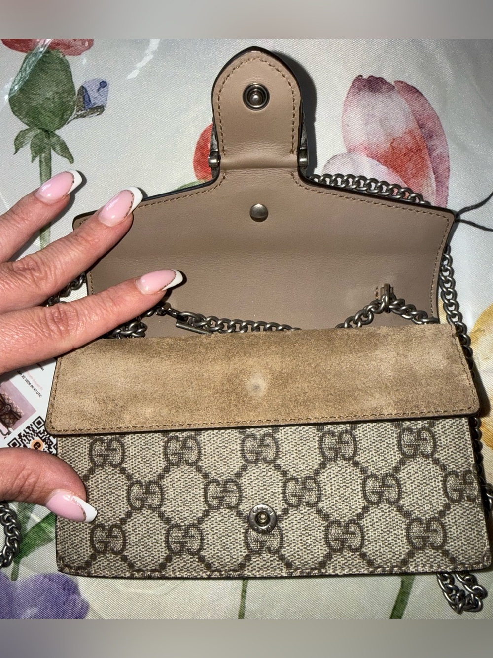 Gucci Beige GG Supreme Dionysus Mini Shoulder Bag with Silver - tone Hardware - Picture 7 of 12